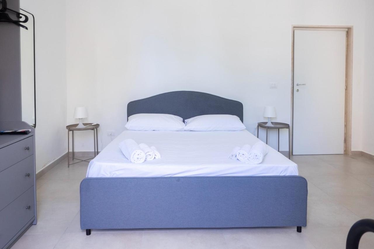 Seaport #Rooms Trani Exterior foto